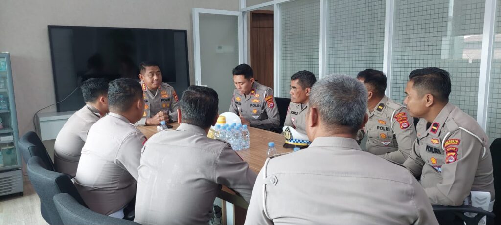Kumpulkan Perwira Satlantas, Kapolresta Tangerang Minta Penanganan Laka Cepat dan Profesional 2343327 1024x461