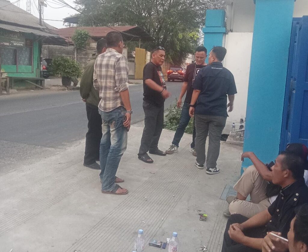 Aksi Protes Warga Talagasari Soal Rekrutmen Security Berakhir Damai Berkat Pendekatan Humanis Polsek Cikupa 2384733 1024x837