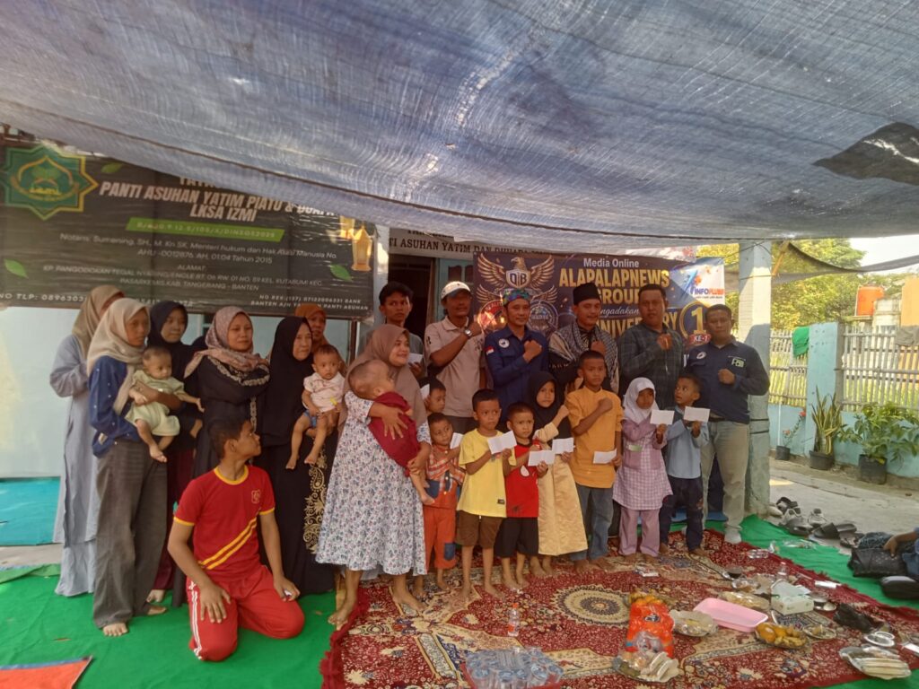 Merayakan dengan Kepedulian, Alap-Alap News Group Gelar Santunan Anak Yatim 1010395251