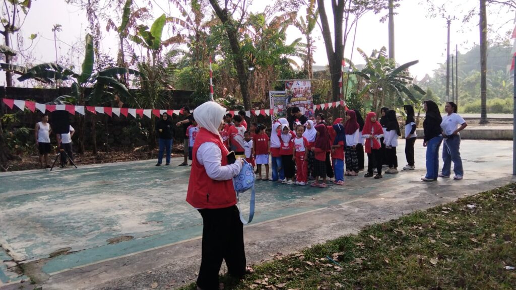 Semarak Kemerdekaan di Perum Mulya Asri 2 RT 23 RW 9: Lomba Karaoke Jadi Sorotan di Acara Puncak 2674846