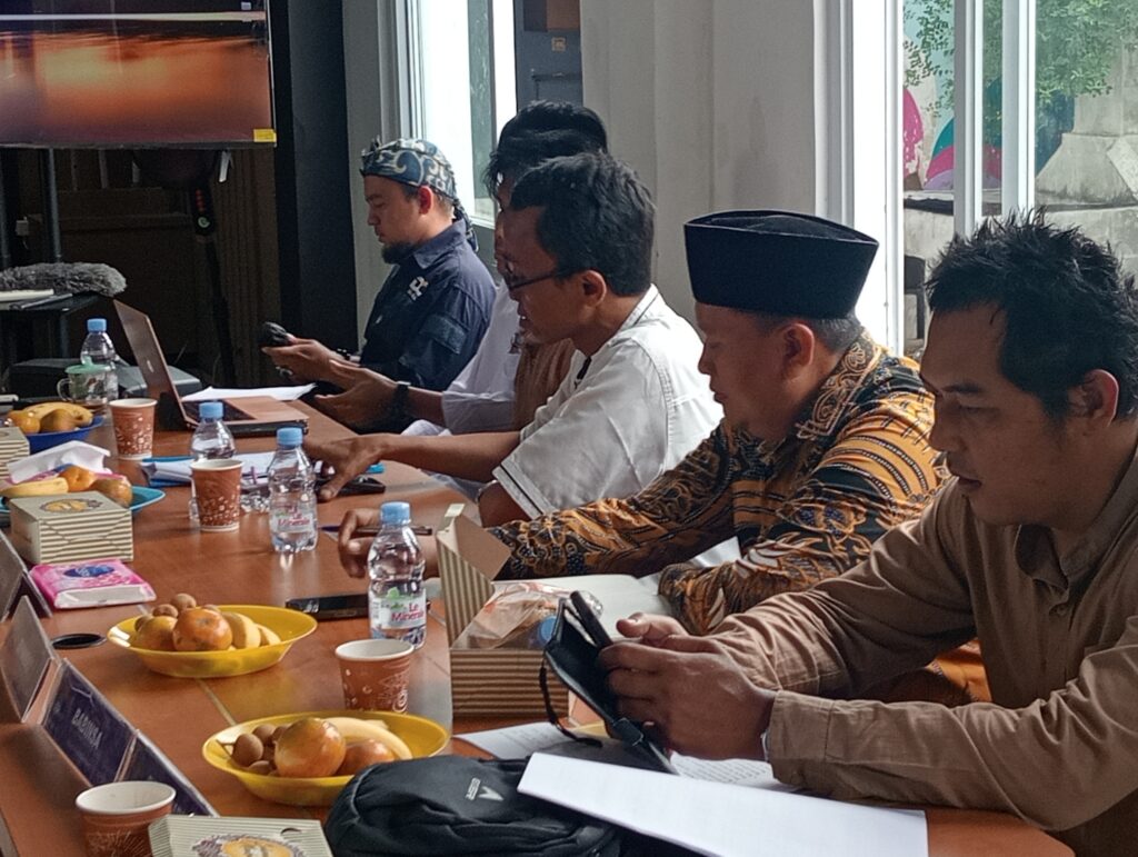 Sinergi Pemdes dan BPD Cikupa Bahas Optimalisasi Bantuan Keuangan Provinsi Banten 2026 oplus 0