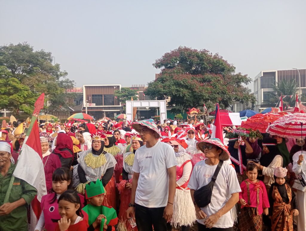 Pemdes Cikupa Gelar Karnaval Meriah, Tutup Rangkaian HUT RI ke-81 dengan Semarak Kebersamaan oplus 0