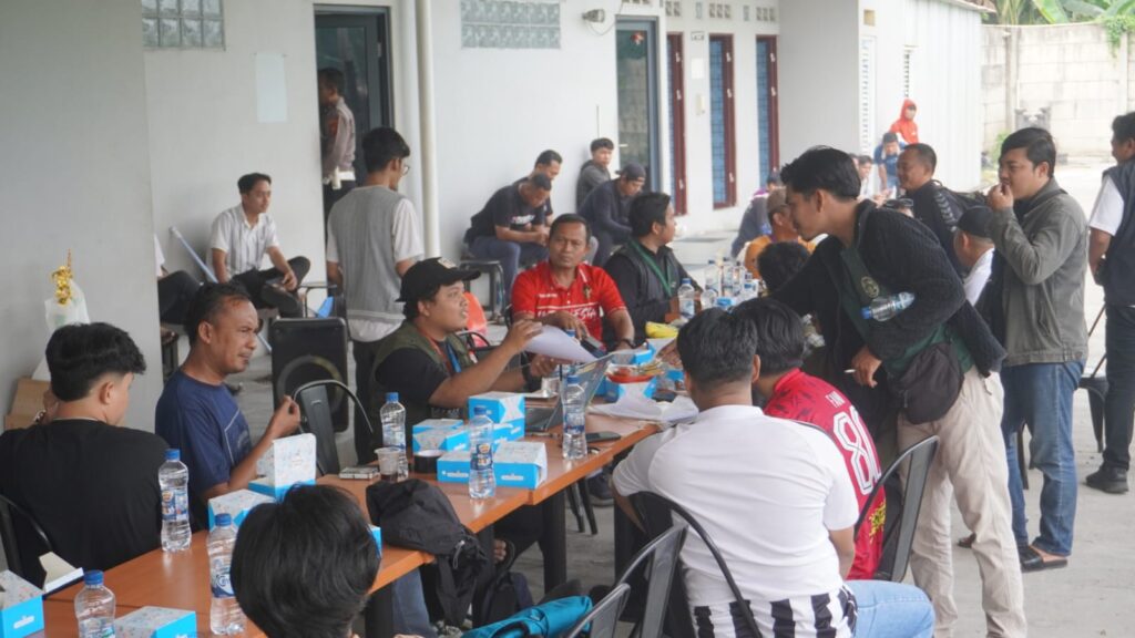Kasdim 0510/Tigaraksa Hadiri Liga Persahabatan Mini Soccer OKP dan BEM Se-Tangerang Raya dalam Rangka HUT RI ke-81 2767841