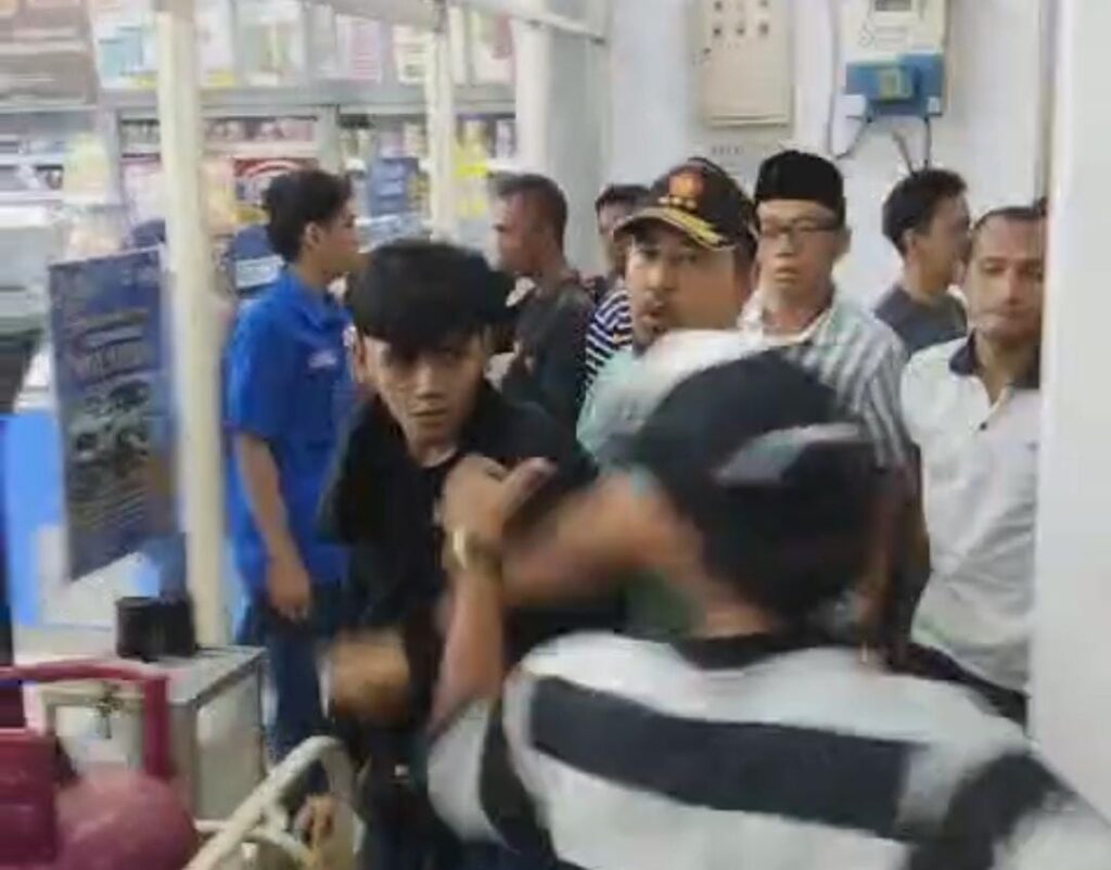 Warga Cikupa Geram Konvoi Bersenjata Tajam, Satu Terduga Anggota Gangster Diamankan 2948618