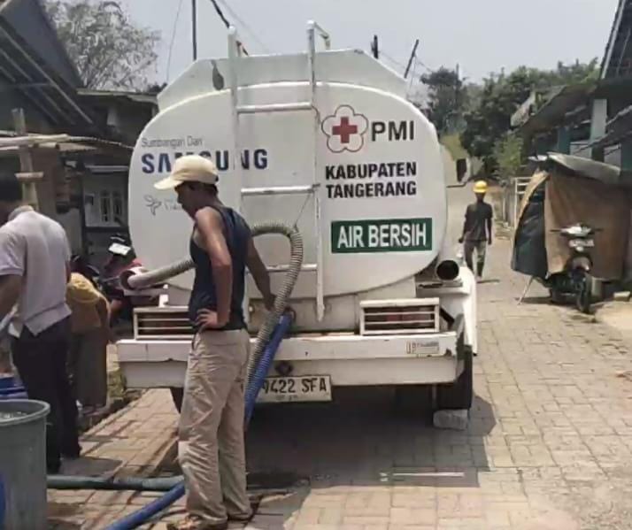 Deden Umardani Minta PMI Gerak Cepat Salurkan Air Bersih ke Kampung Mindi 3121103